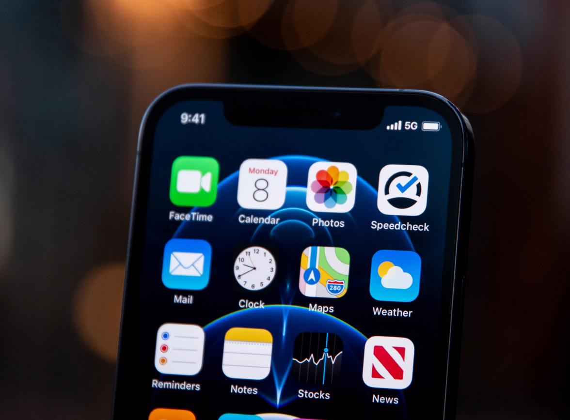 扎鲁特苹果手机维修分享为什么 iPhone 12 在冬季会自动关机 